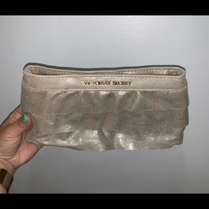 Makeup bag